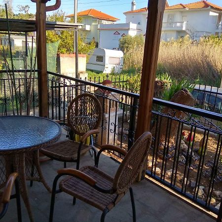Villa Family Seaside House In Mouries Paralia Dionisiou Exterior foto