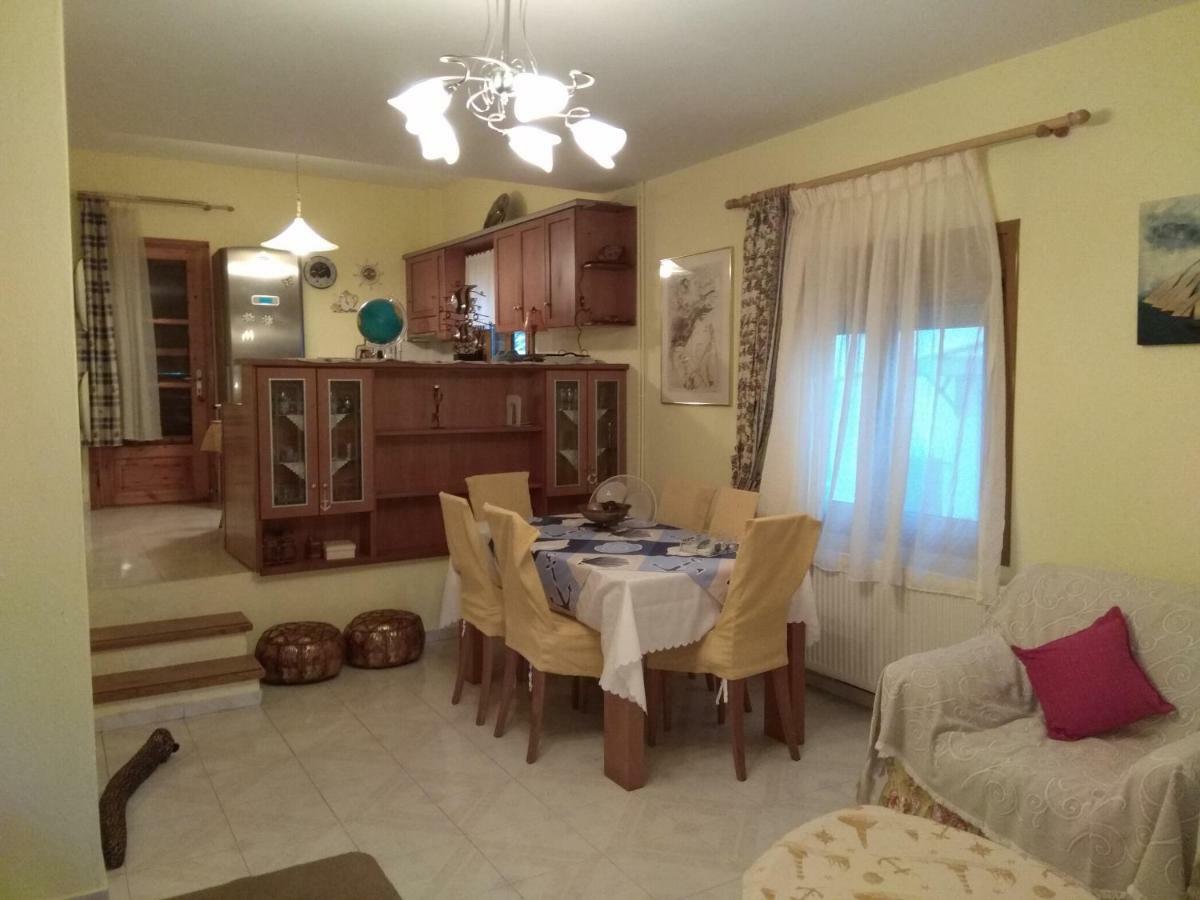Villa Family Seaside House In Mouries Paralia Dionisiou Exterior foto